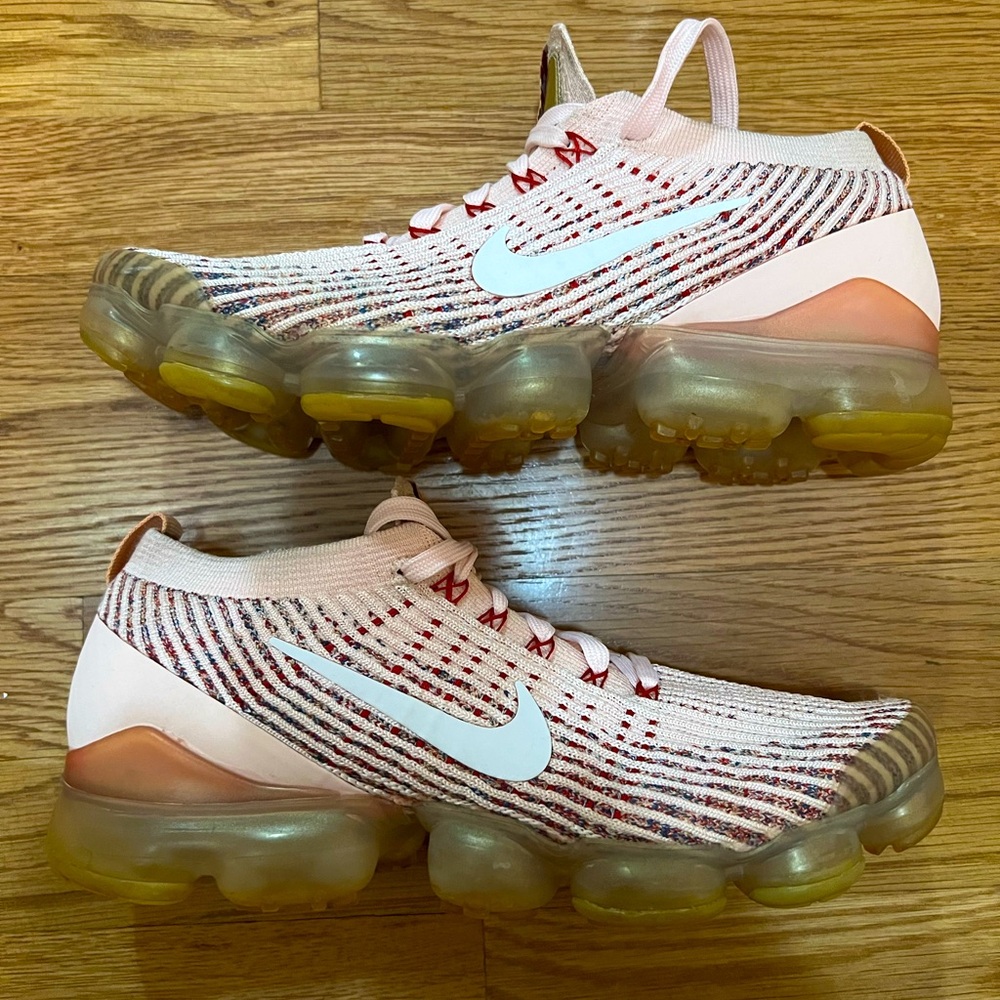 Nike Women’s Air FlyKnit VaporMax 9.5